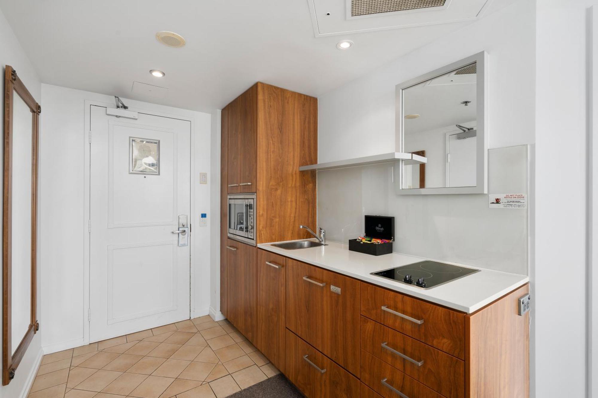 Legends Surfers Paradise MID WEEK MADNESS DEAL - Q Stay Gold Coast Exterior foto