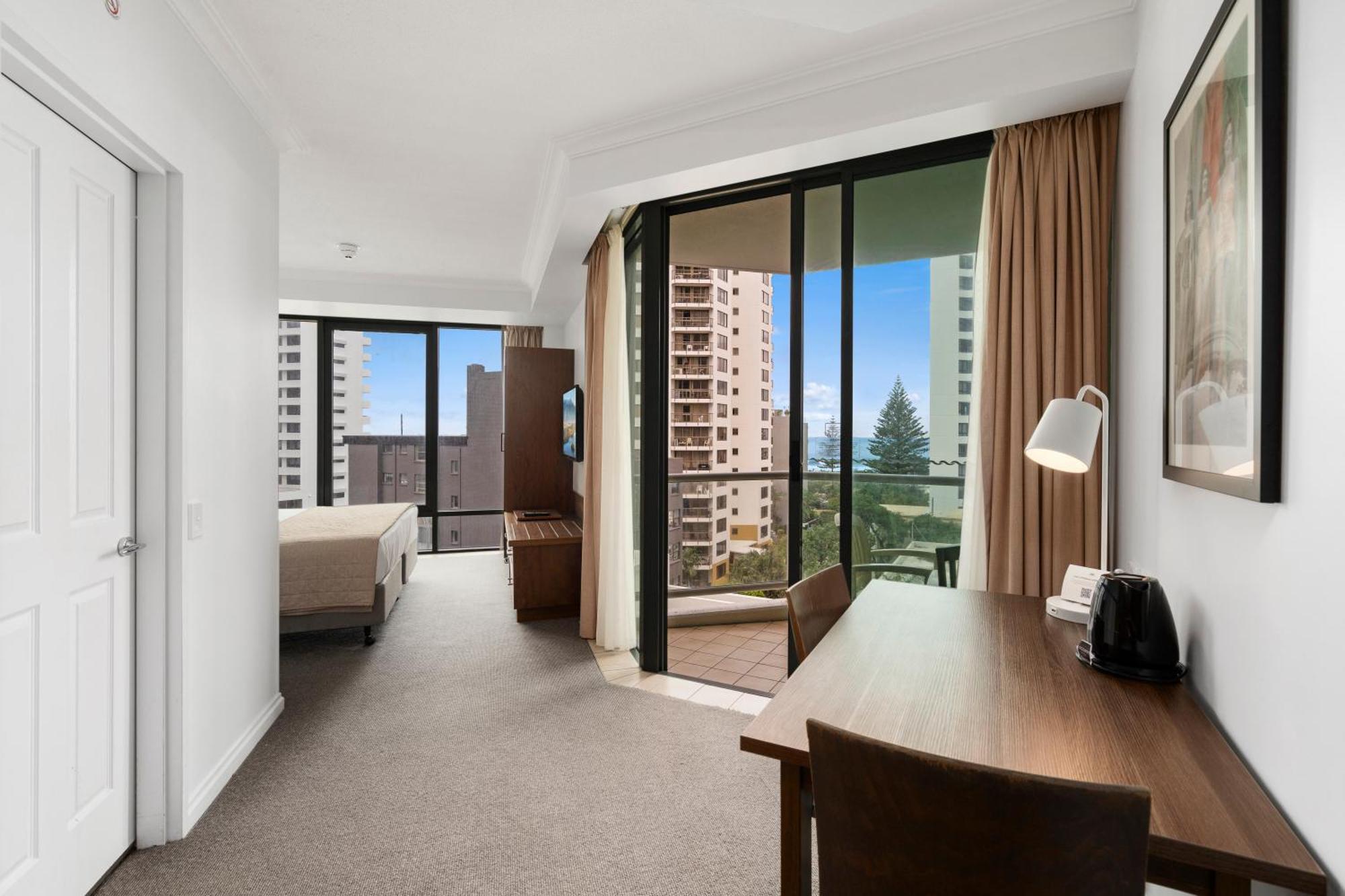 Legends Surfers Paradise MID WEEK MADNESS DEAL - Q Stay Gold Coast Exterior foto