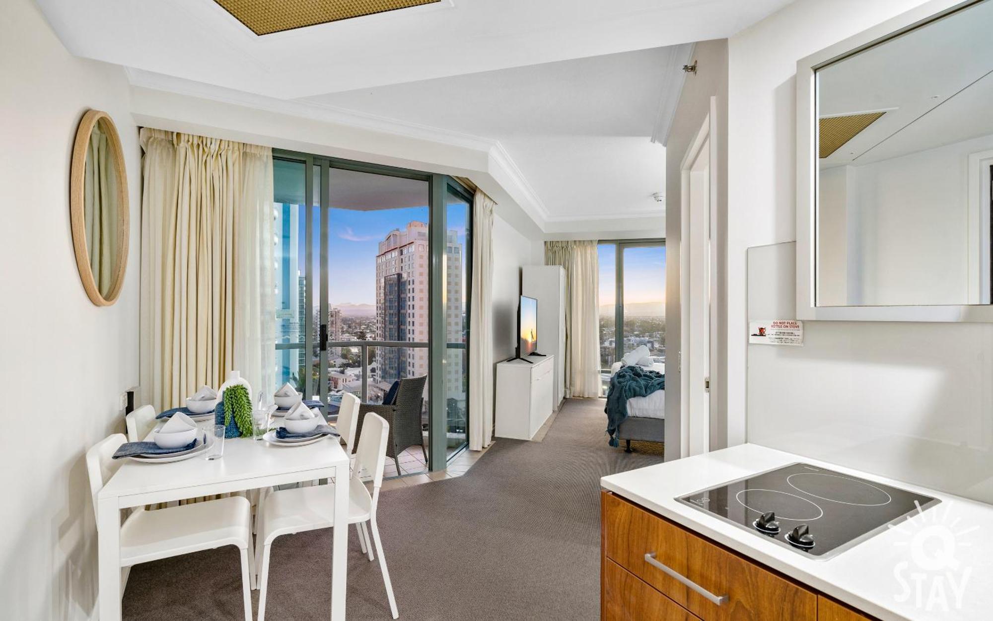 Legends Surfers Paradise MID WEEK MADNESS DEAL - Q Stay Gold Coast Exterior foto