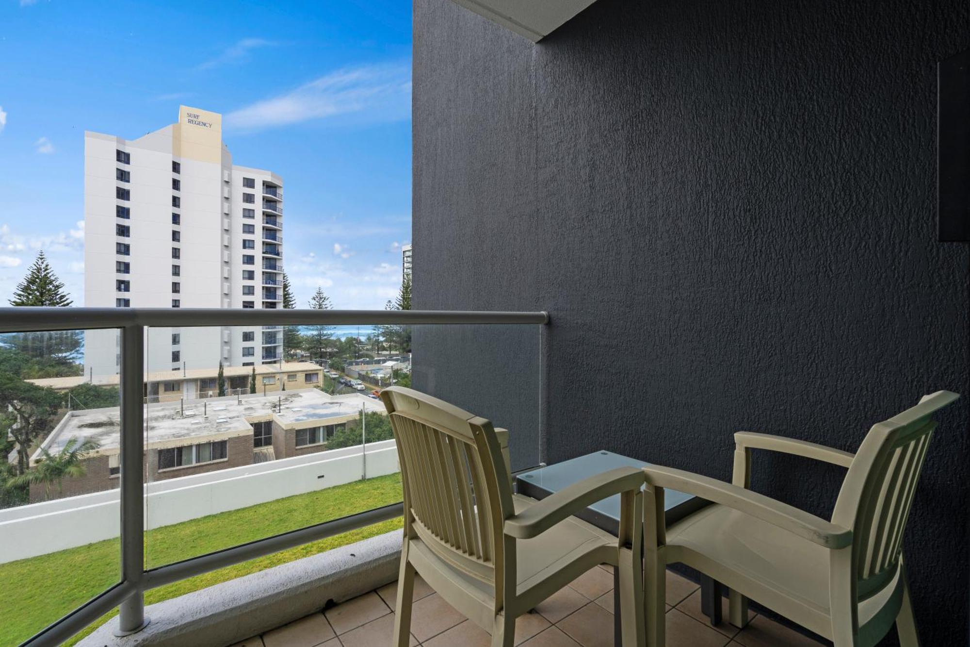 Legends Surfers Paradise MID WEEK MADNESS DEAL - Q Stay Gold Coast Exterior foto