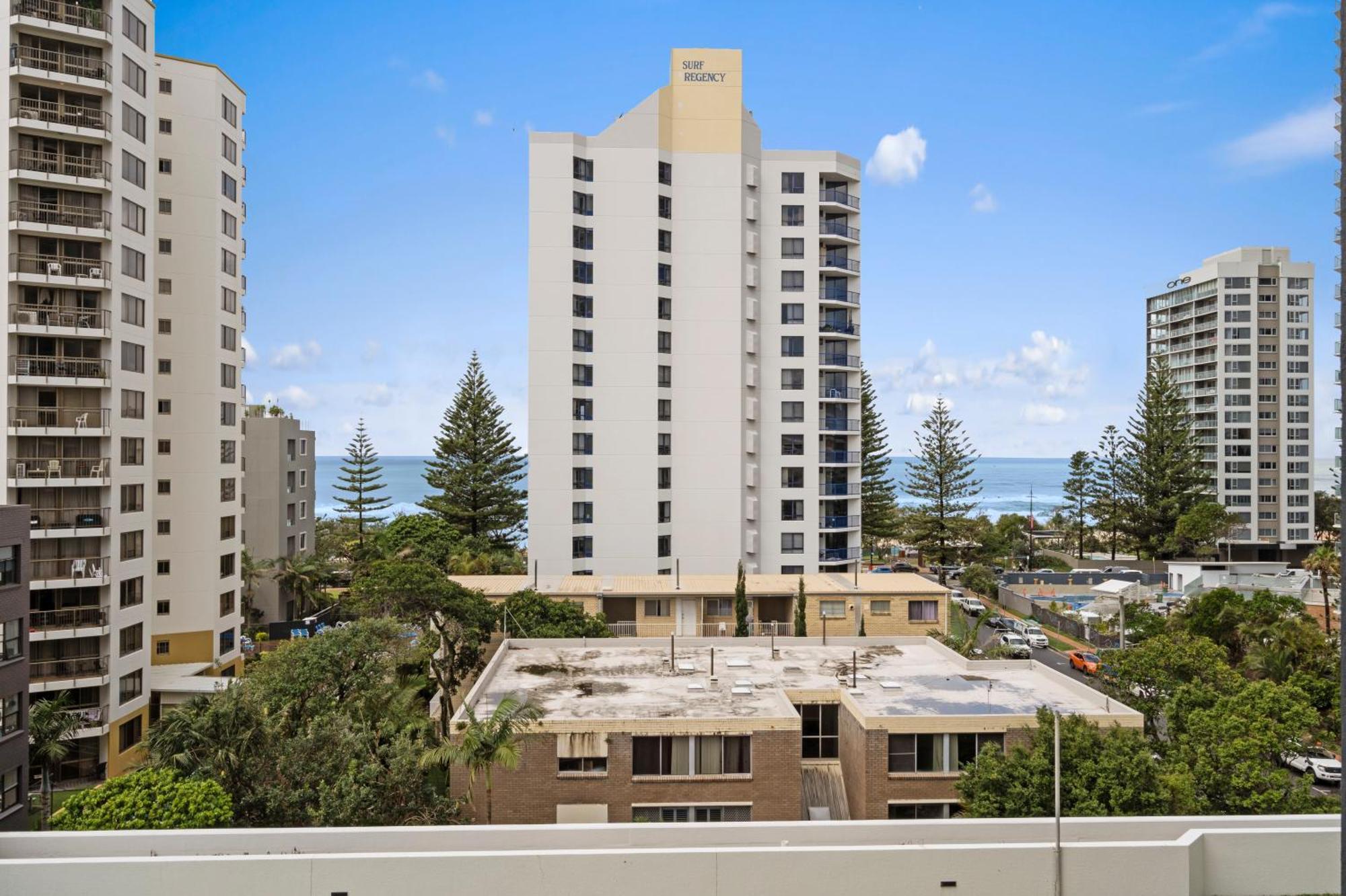 Legends Surfers Paradise MID WEEK MADNESS DEAL - Q Stay Gold Coast Exterior foto