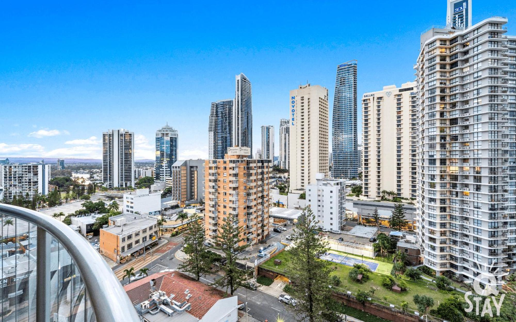 Legends Surfers Paradise MID WEEK MADNESS DEAL - Q Stay Gold Coast Exterior foto